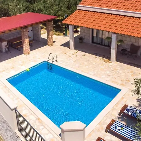 Villa Hilltop View - By Guide *